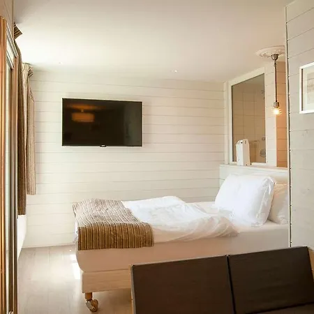 Отель Le Cise, The Originals Relais