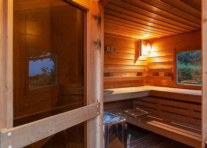 Le Cise, The Originals Relais Hotel