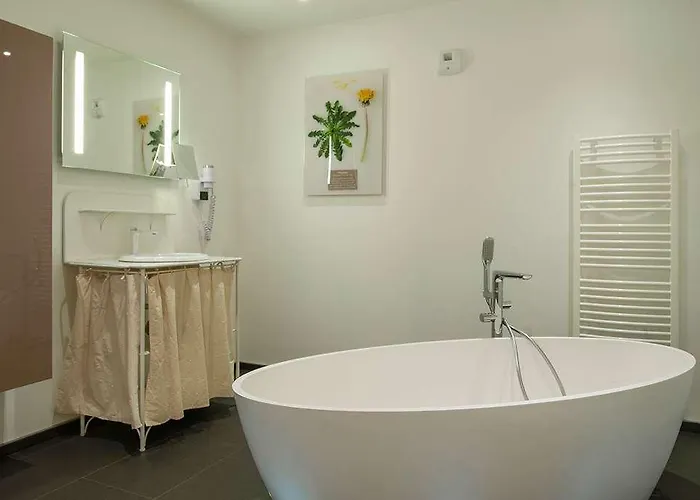 Le Cise, The Originals Relais Hotel *